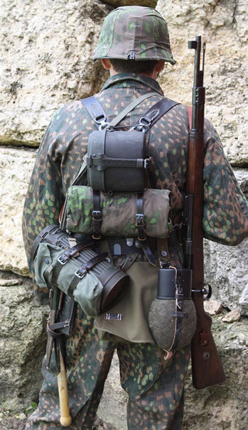Waffen SS Feld Uniform - MosOp